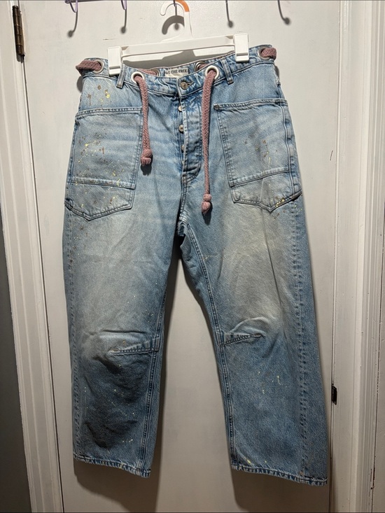 Free People Denim - FREE PEOPLE WE THE FREE Moxie distressed barrel jeans size 30